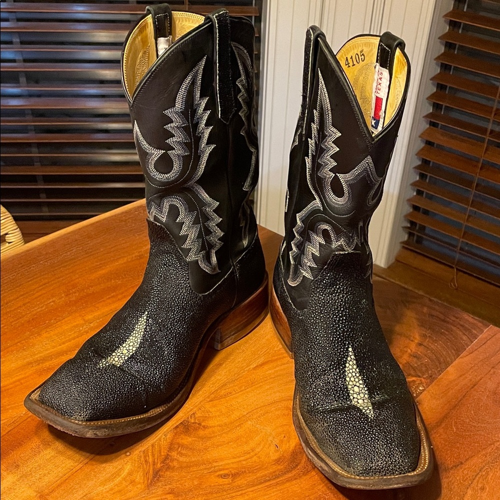 Black Exotic Stingray Rios of Mercedes Cowboy Boots. Wear on bottom of left sole